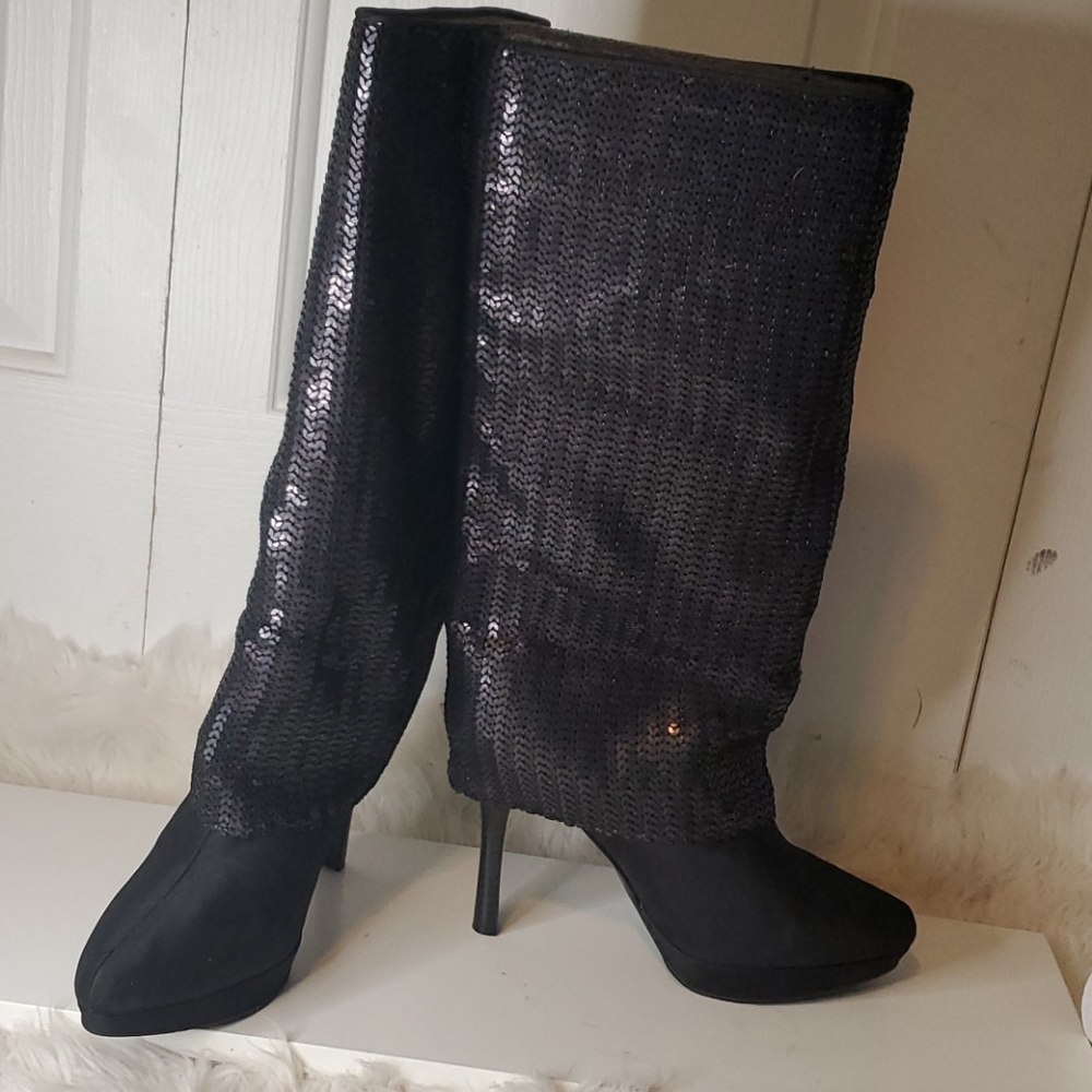 Knee high Boots